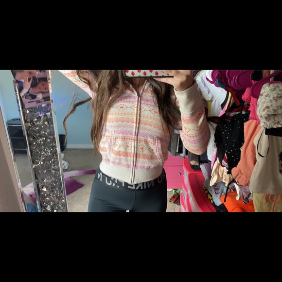 zip up jacket - Picture 3 of 4